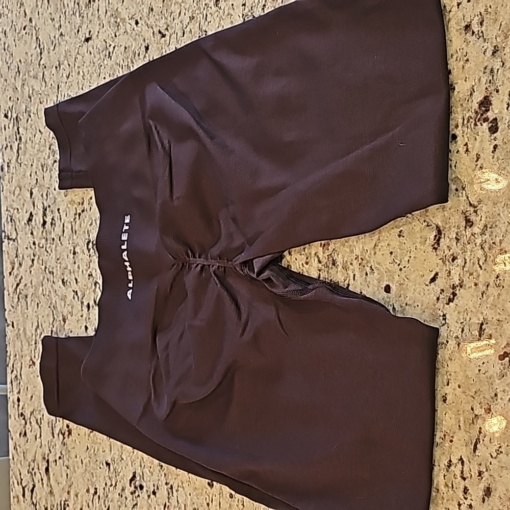 ALPHALETE TIGHTS - BROWN